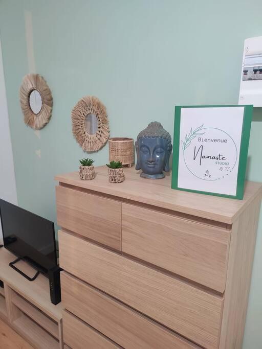 Appartamento Namaste Studio By T&L Denain Esterno foto
