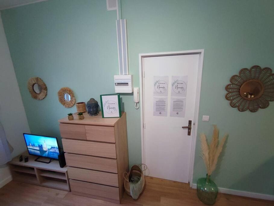 Appartamento Namaste Studio By T&L Denain Esterno foto